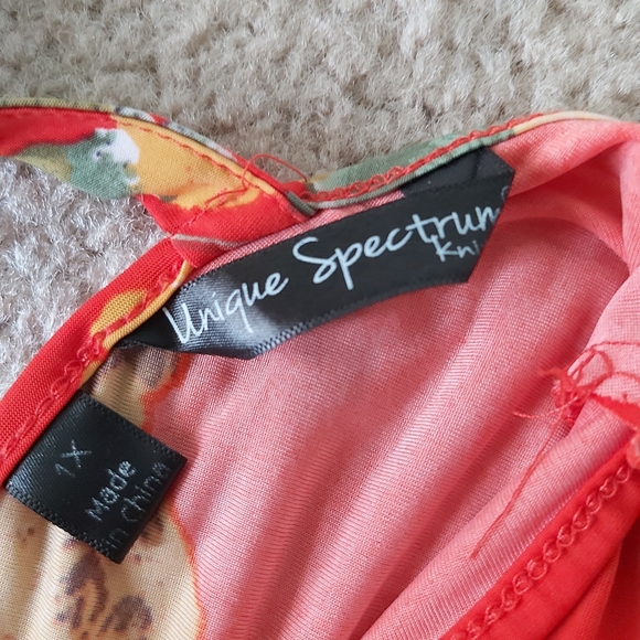 Womens bell sleeve floral top - Picture 2 of 3